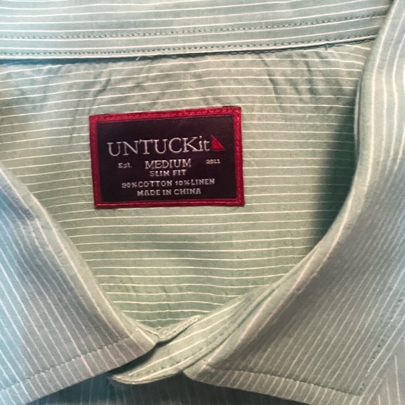UNTUCKIT LONGSLEEVE BUTTONUP SHIRT IN LIGHT GREEN - Picture 2 of 2